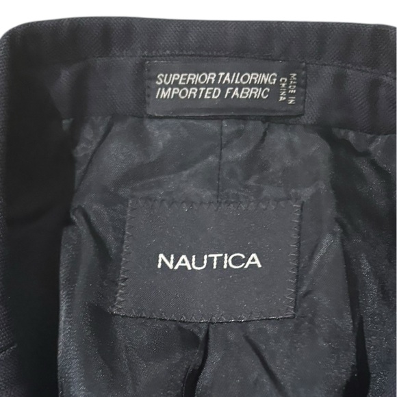 Nautica Men's Navy Blazer/Sports Coat-size 44L - Picture 4 of 8